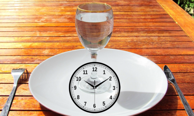 Le Jeûne intermittent ou Fasting : ses bienfaits et ses dangers